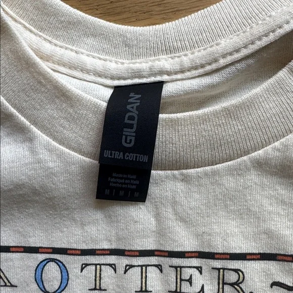 Taylor Swift Liberty Graphics Monterey Bay Aquarium Sea Otter Tee - Picture 3 of 4